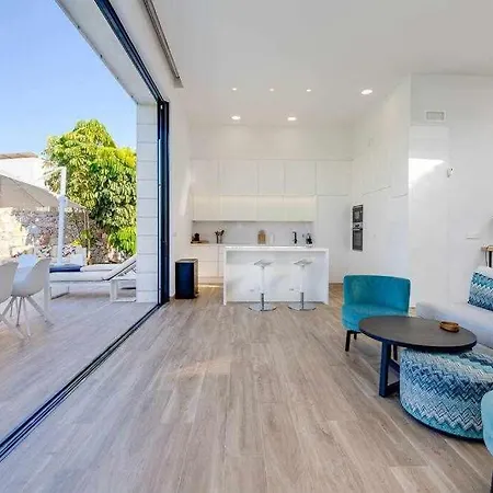 Villa Exclusiva Con Piscina Climatizada Colinas