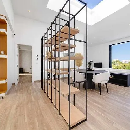 Exclusiva Con Piscina Climatizada Colinas Villa
