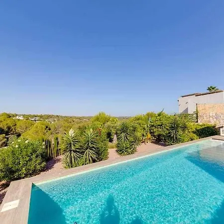 Exclusiva Con Piscina Climatizada Colinas Villa