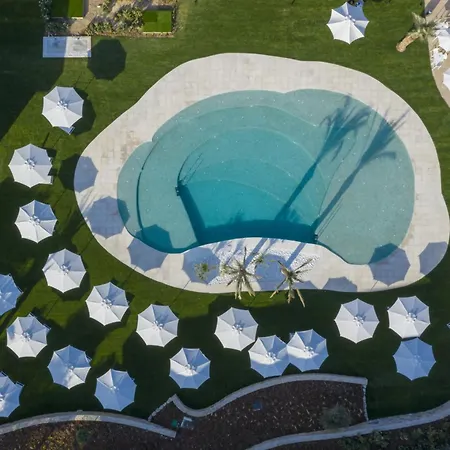 Exclusiva Con Piscina Climatizada Colinas